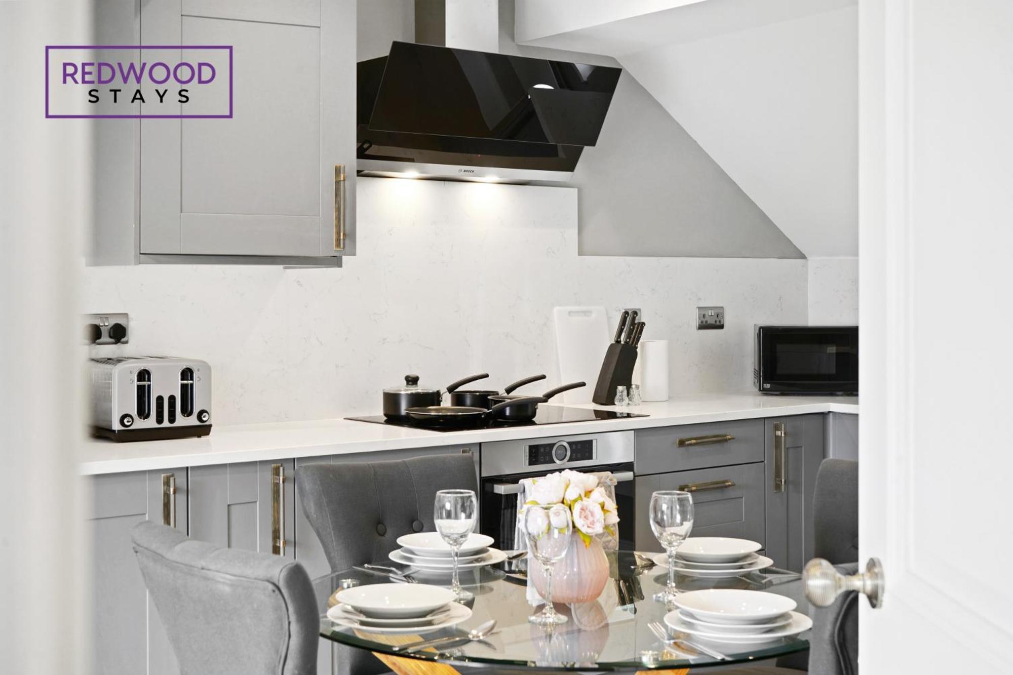 Top Quality 2 Bed 1 Bath Apartments For Contractors By Redwood Stays Редінг Екстер'єр фото